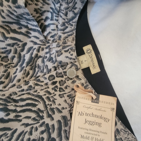 Democracy Ab technology cheetah jeggings brand new - Picture 2 of 7